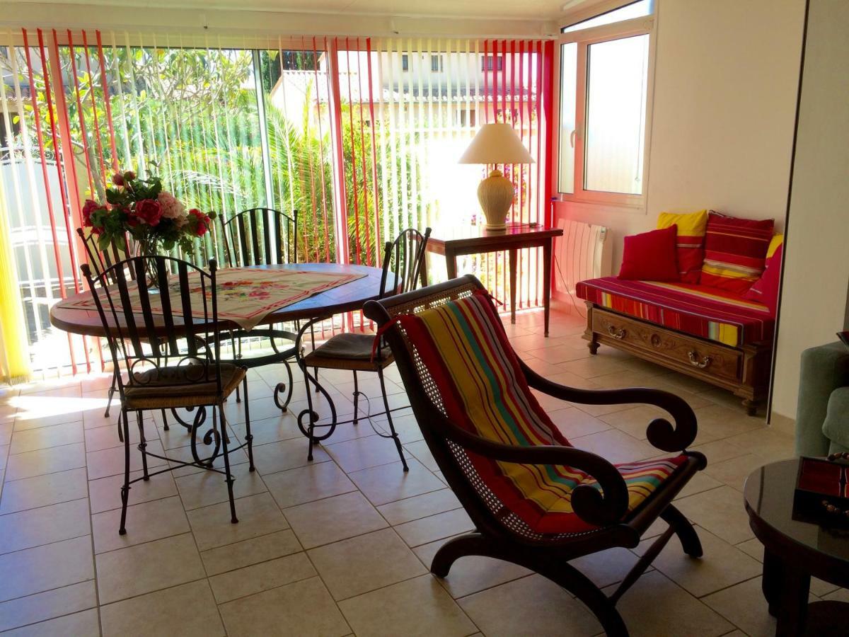 Villa De Vacances Au Calme Proche De La Mer La Londe-les-Maures ภายนอก รูปภาพ
