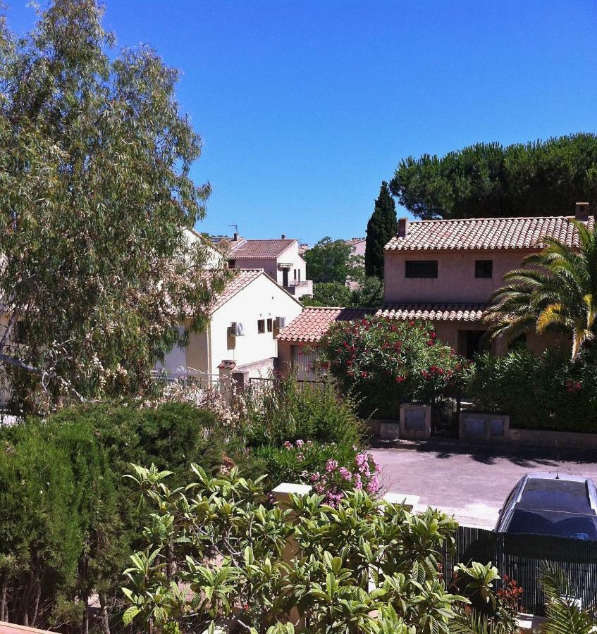 Villa De Vacances Au Calme Proche De La Mer La Londe-les-Maures ภายนอก รูปภาพ